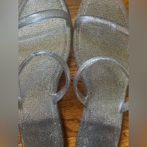 Size 6 glittery Sandals